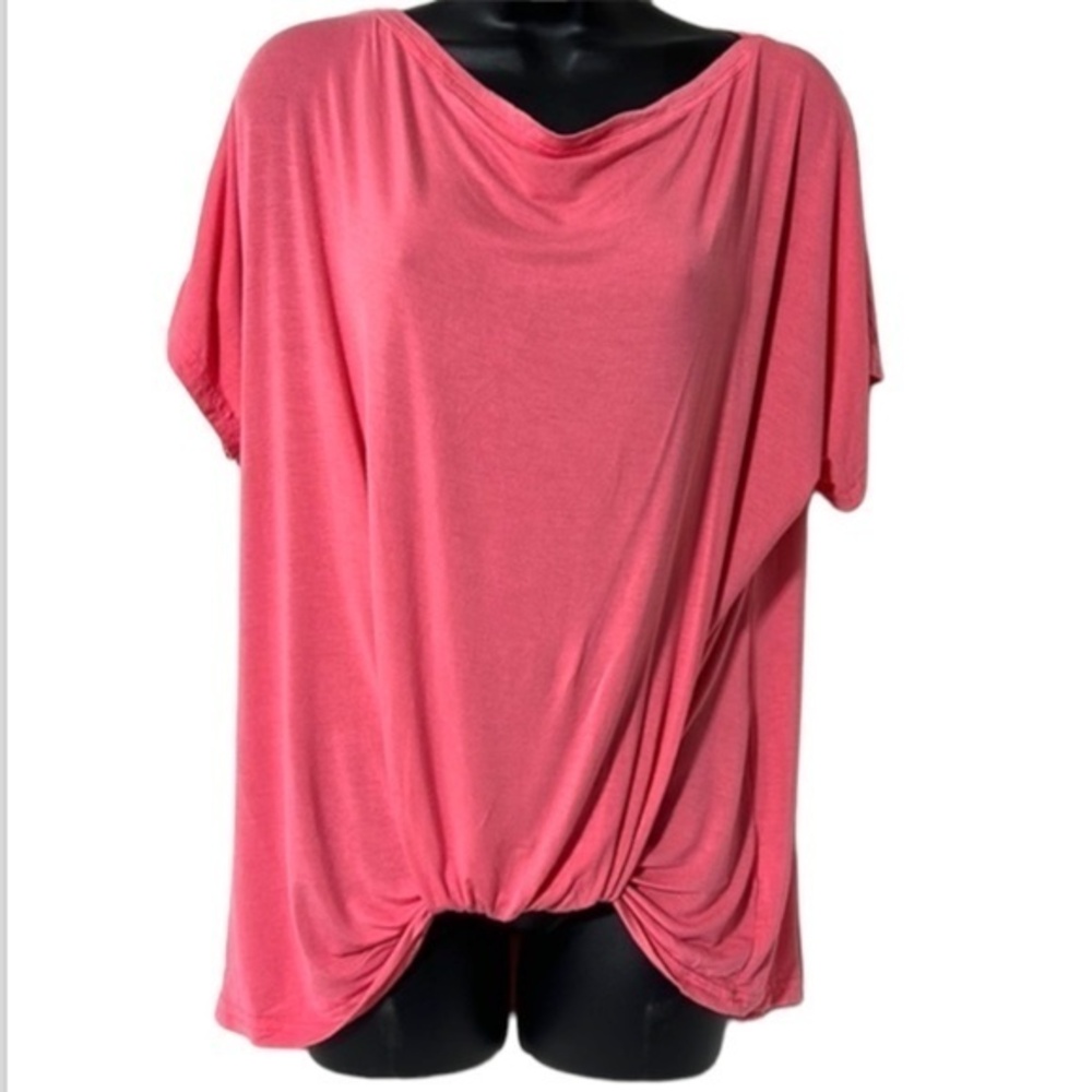 New front knot‎ coral top size medium fits loosely (514)
